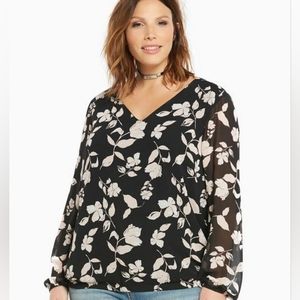 Torrid. Floral Print Crossback Banded Bottom Top. Size 0.